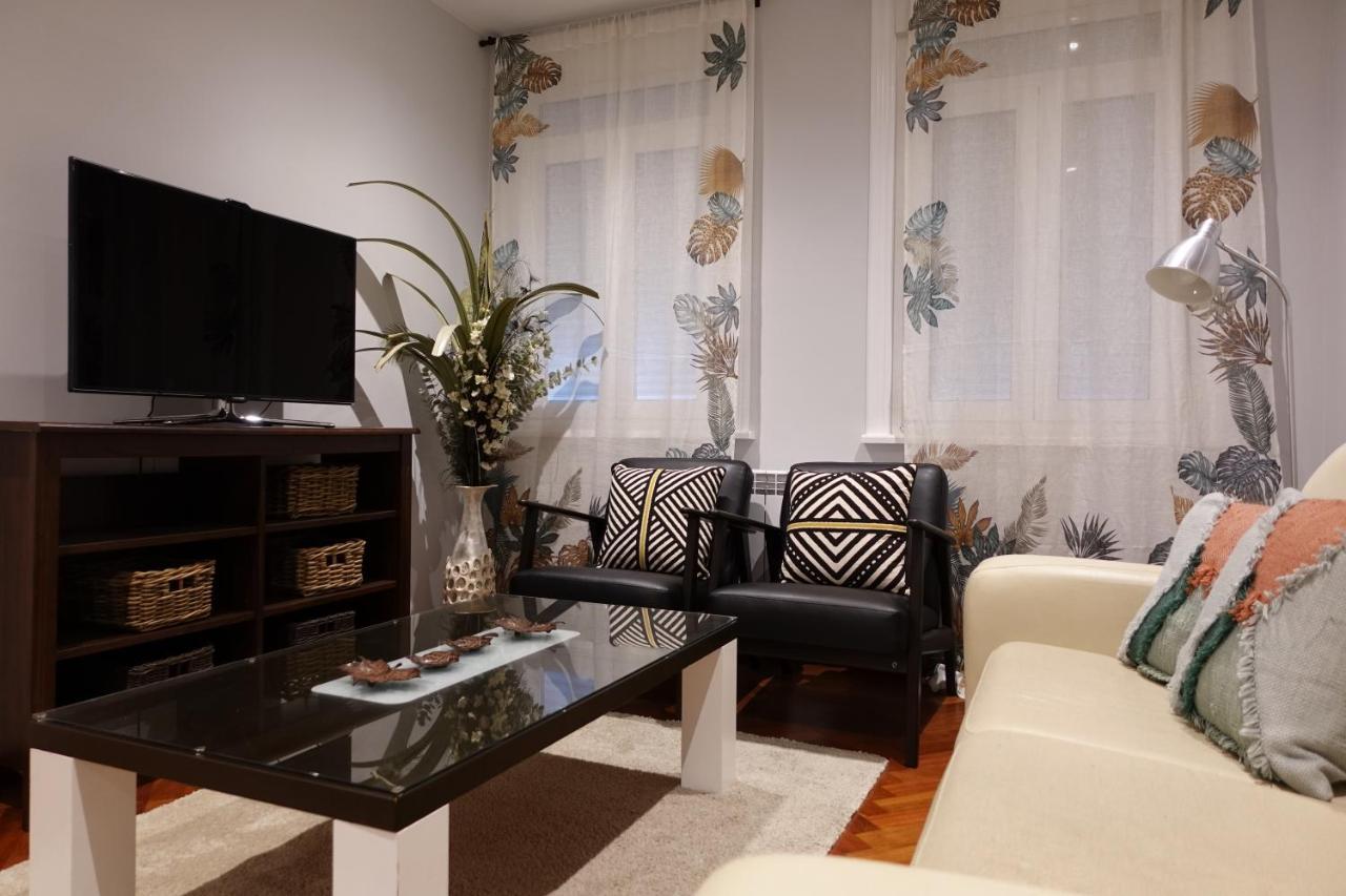 Centrico Y Acogedor Piso Con Garaje Apartman A Coruña Kültér fotó