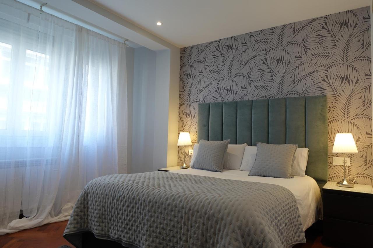 Centrico Y Acogedor Piso Con Garaje Apartman A Coruña Kültér fotó